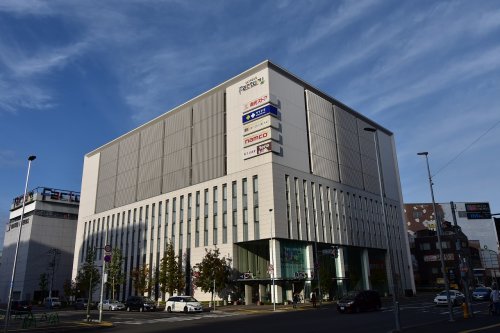 車場 札幌 ファクトリー 駐 「サッポロファクトリー第4駐車場」閉鎖、8階建てオフィス・テナントビル建設
