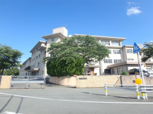 松阪市立徳和小学校（969m）