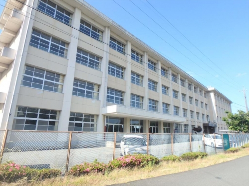 松阪市立西中学校（1920m）